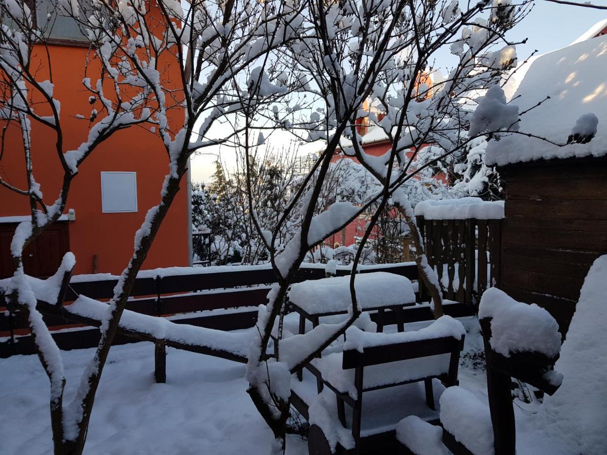 Leganyi Apartmanhaz Eger Exterior photo