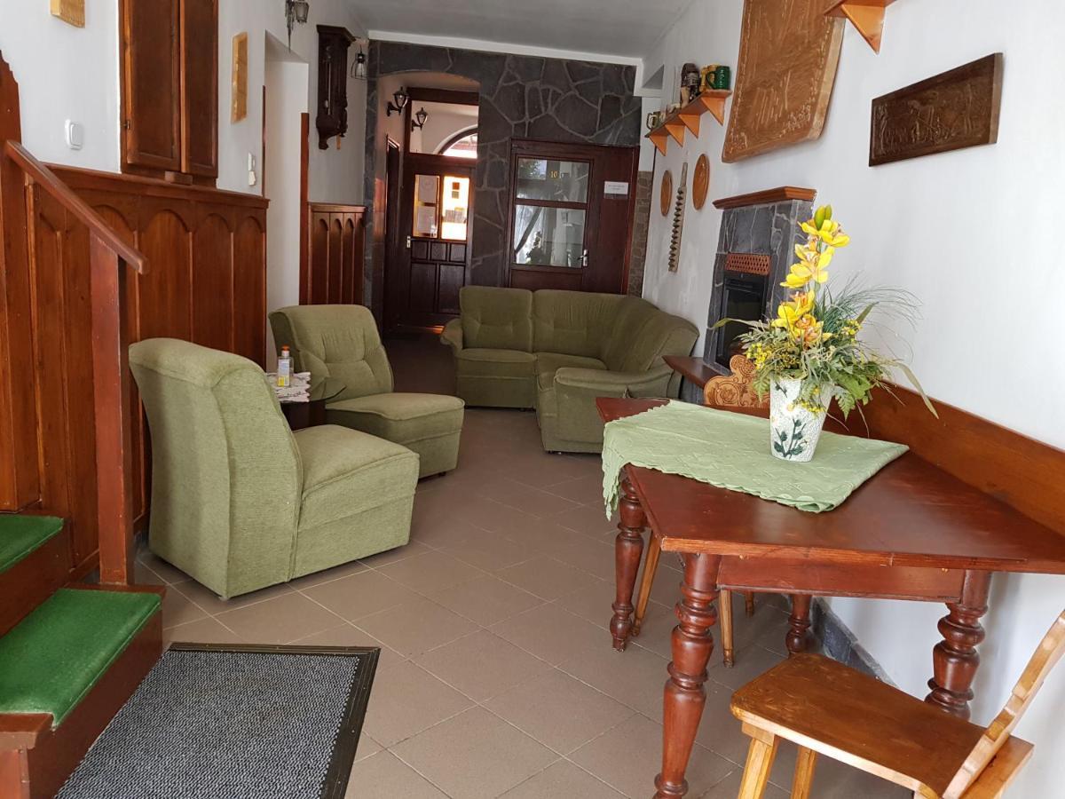 Leganyi Apartmanhaz Eger Exterior photo