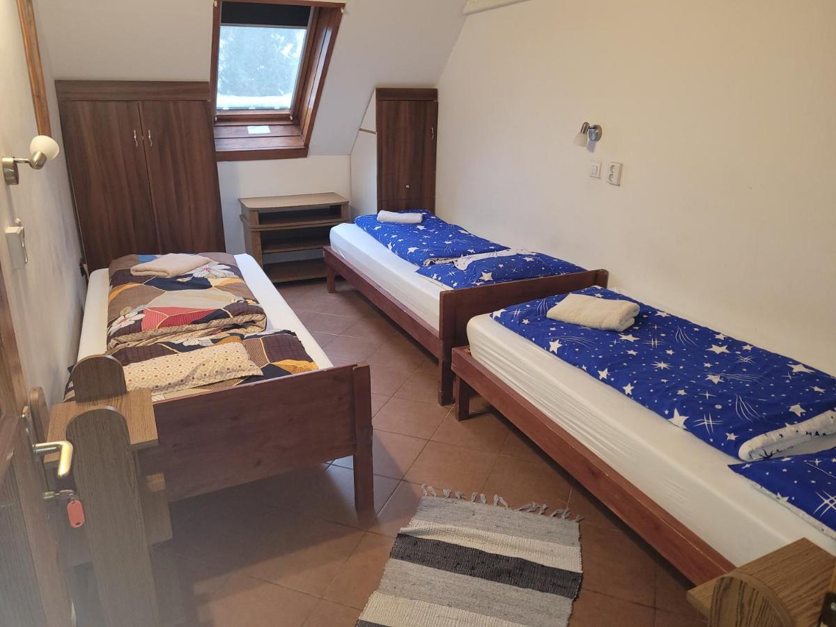 Leganyi Apartmanhaz Eger Exterior photo