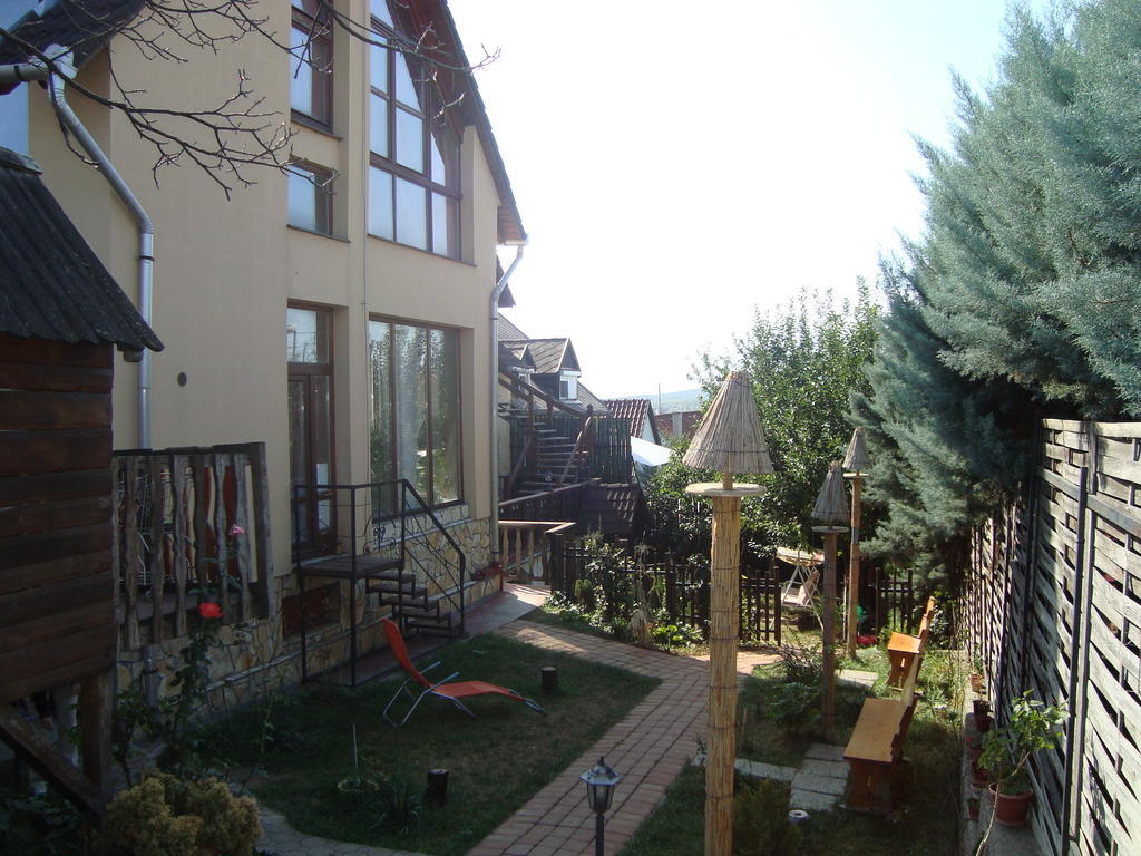Leganyi Apartmanhaz Eger Exterior photo
