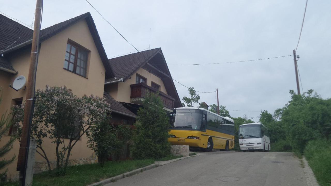 Leganyi Apartmanhaz Eger Exterior photo